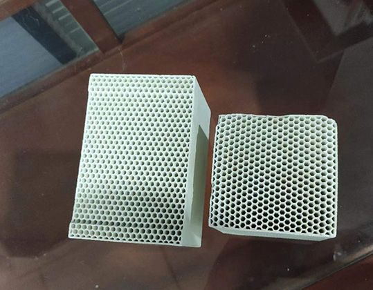 refractory honeycomb ceramic regenerator in stock
