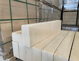 Advantages of Andalusite as Raw Material for Refractory Materials