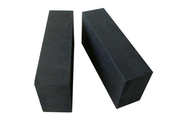 Characteristics and Applications of Magnesia Carbon Bricks
